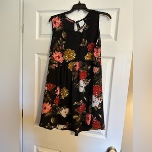 Ladies dressy top sz large